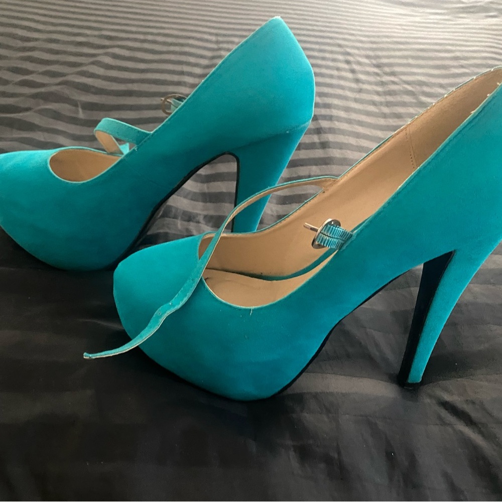 Pazzle Teal Mary Jane Heels